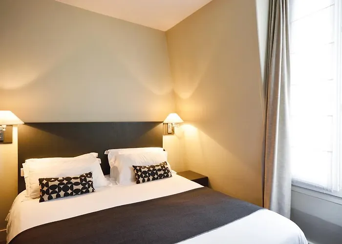 Des Princes Hotel 2*