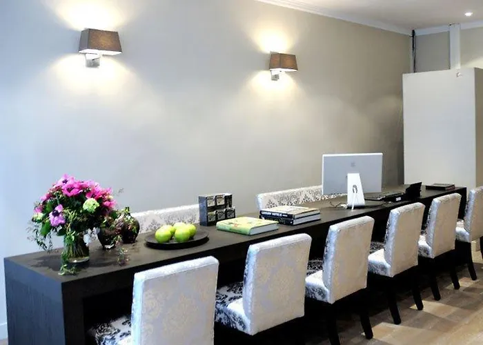 Des Princes Hotel 2*