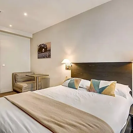 Hotel Des Princes 2*