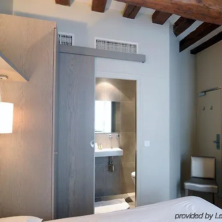 Des Princes Szálloda Párizs