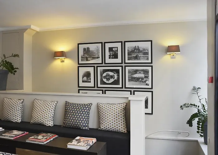 Отель Des Princes 2*