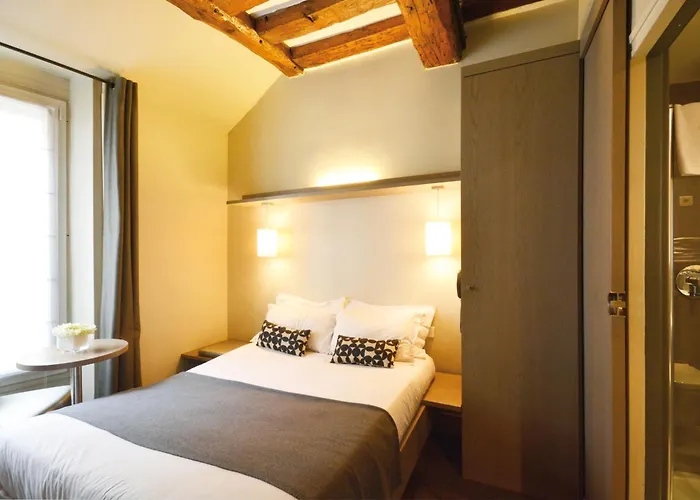 Des Princes Hotel 2*