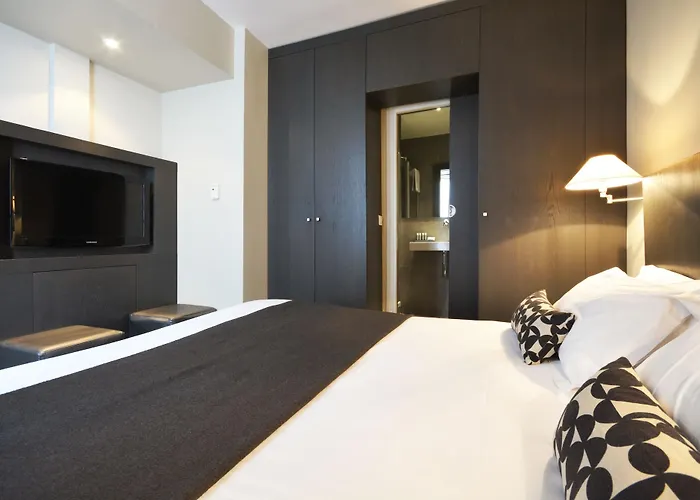 Hotel Des Princes 2*