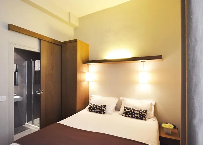 Hotel Des Princes 2*