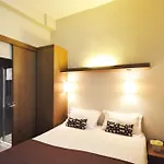 Hotel Des Princes 2*