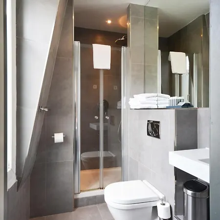 Hotel Des Princes 2*